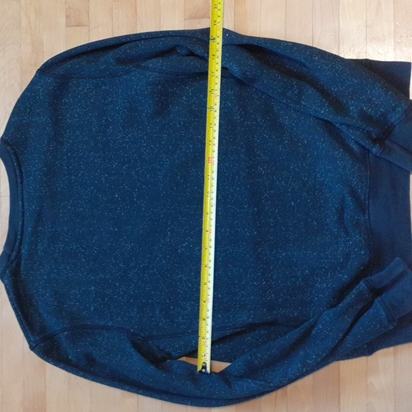 Joe Fresh crewneck black with white speckling - Picture 6 of 7